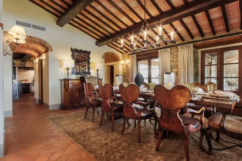 tuscanfarmhouseestate-12-dining-room