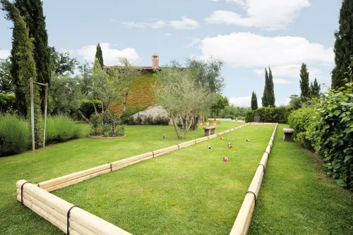 tuscanfarmhouseestate-28-bocce